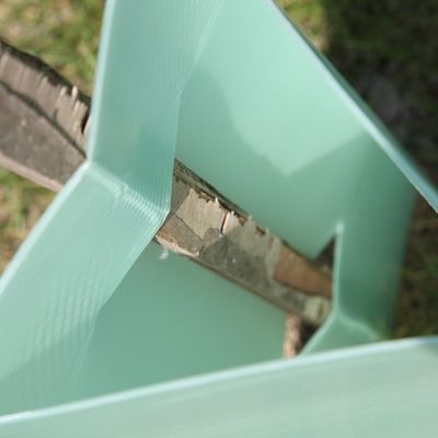 O triângulo corrugou protetores plásticos da planta dos protetores 2mm Corflute da árvore